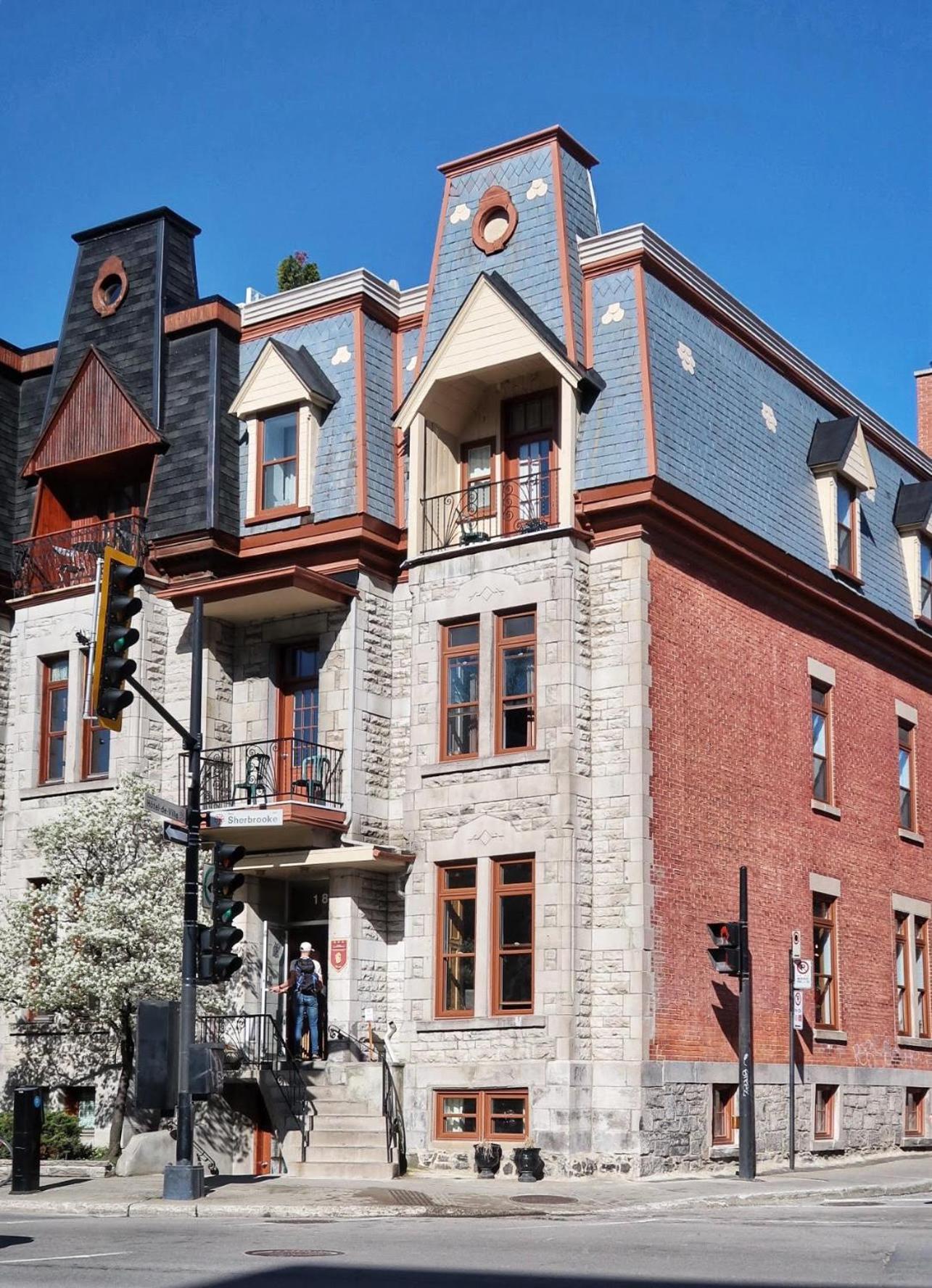 4 Hôtels Centraux près de la Place des Arts à Montréal